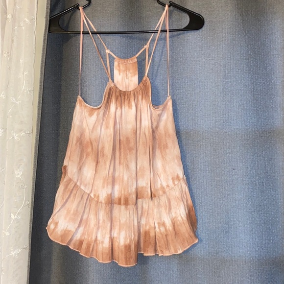Spaghetti strap Tank - Picture 1 of 5